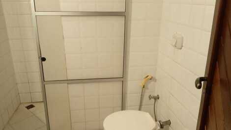 Apartamento à 600 metros da praia