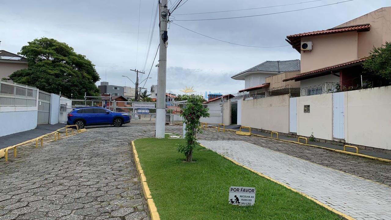 Casa para aluguel de temporada em Florianopolis (Praia dos Ingleses)