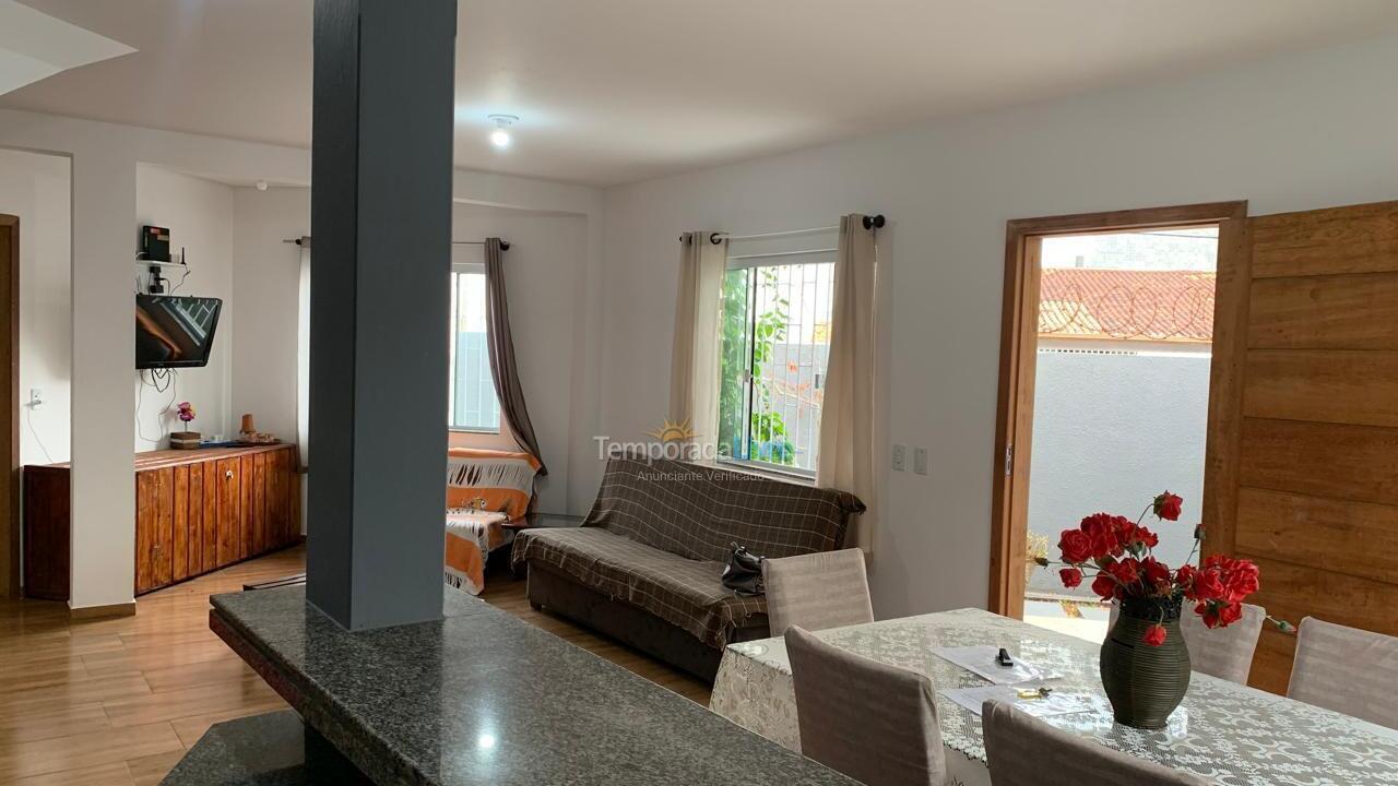 Casa para aluguel de temporada em Florianopolis (Praia dos Ingleses)