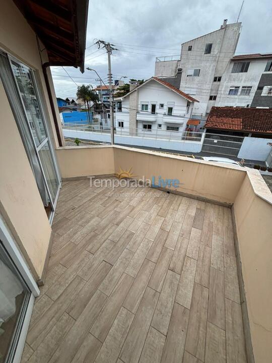 Casa para aluguel de temporada em Florianopolis (Praia dos Ingleses)