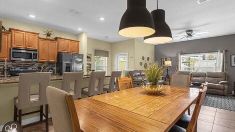 5-bedroom house in Storey Lake