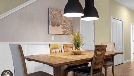 5-bedroom house in Storey Lake