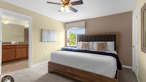 5-bedroom house in Storey Lake