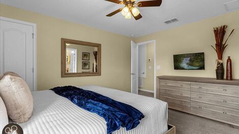 5-bedroom house in Storey Lake