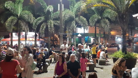 Feirinha do caiçara, artesanato, alimentação, shows, bares e lanchonets .para todos os gostos.
