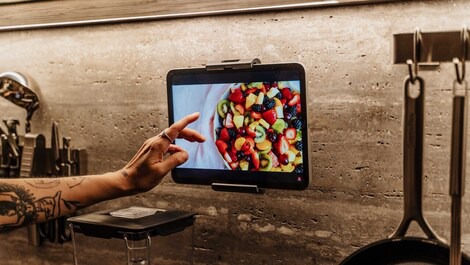 Tasty recipes, at your fingertips. _