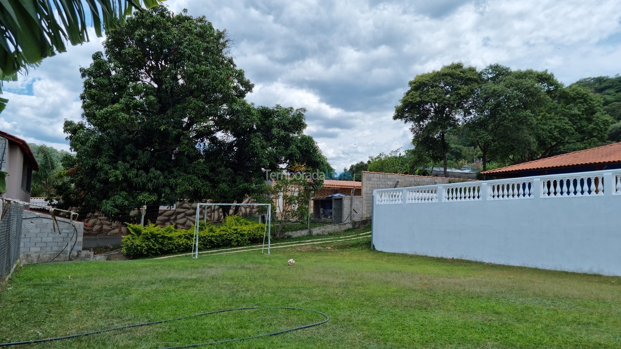 Chácara / sítio para aluguel de temporada em Araçariguama (Santa Ela)