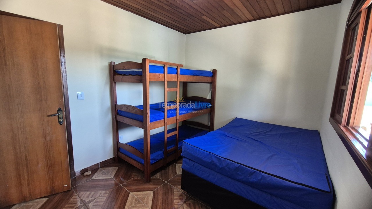 Chácara / sítio para aluguel de temporada em Araçariguama (Santa Ela)