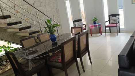 NEW AVAILABLE / 4 suites with air / pool / BBQ / 20 m from the beach