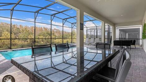 Casa de 9 habitaciones en Storey Lake.