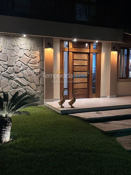 Casa para alquiler de vacaciones em Camaçari (Praia de Guarajuba)