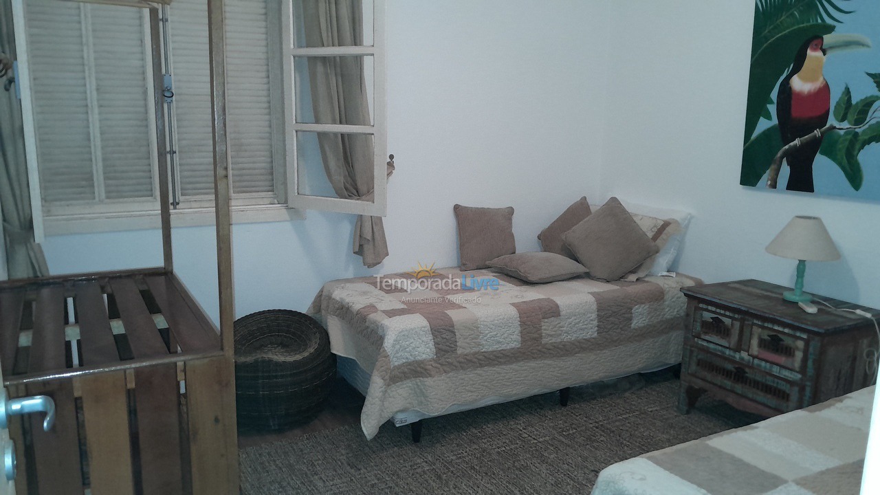 Apartment for vacation rental in Ubatuba (Enseada)