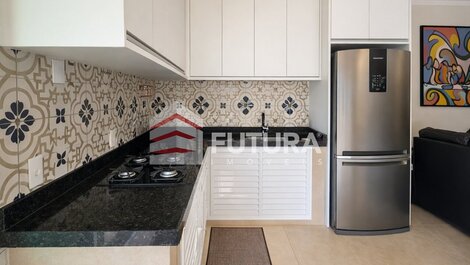 Casa com Piscina em Bombas