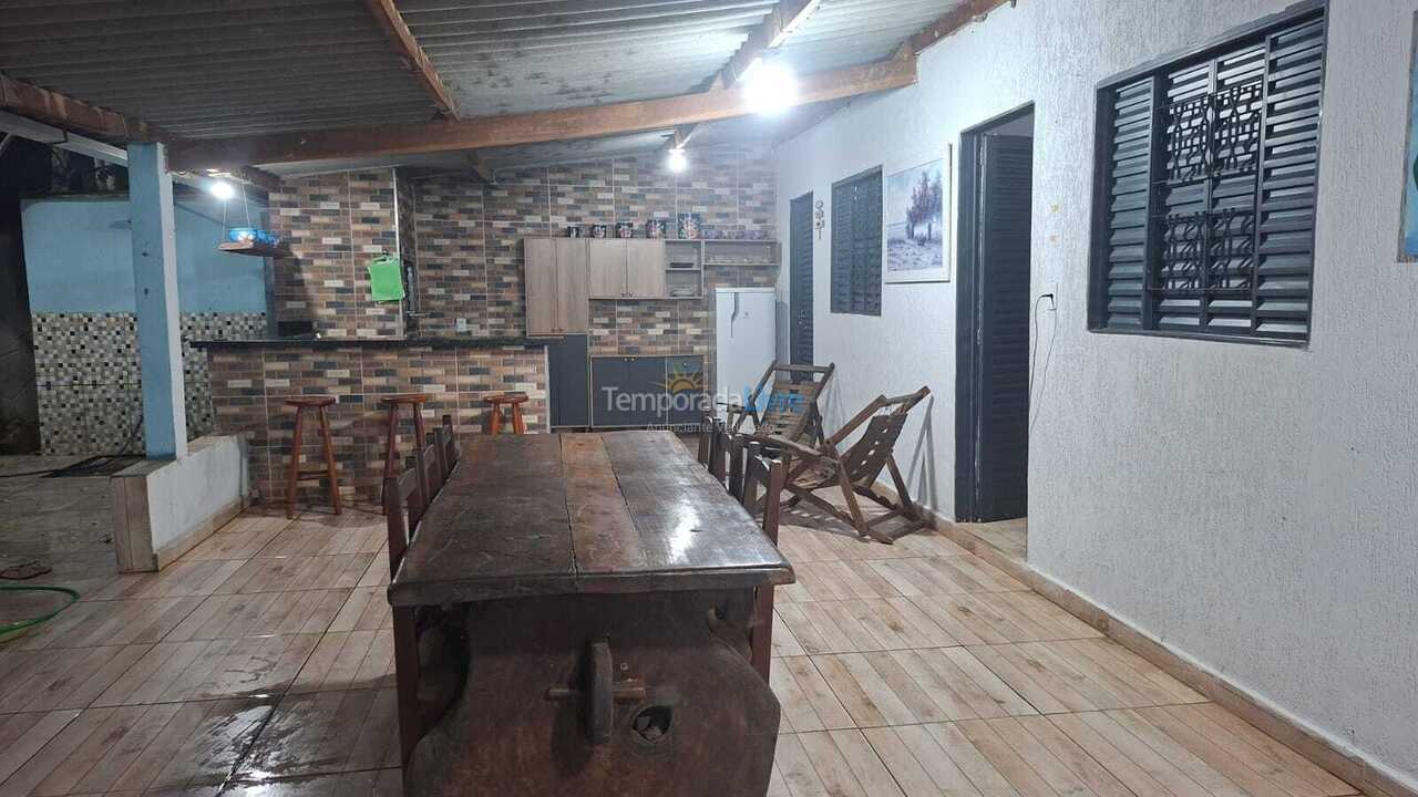 Granja para alquiler de vacaciones em Pirenópolis (Area Rural)