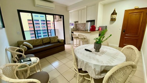Apart-hotel, 2 bedrooms, swimming pool, leisure facilities, one block from the sea.