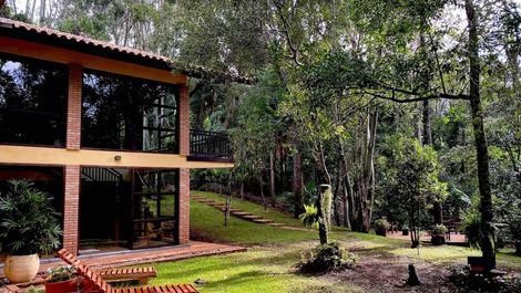 Refugio en el Bosque Atlántico Sauna · BBQ · 50 min de São Paulo