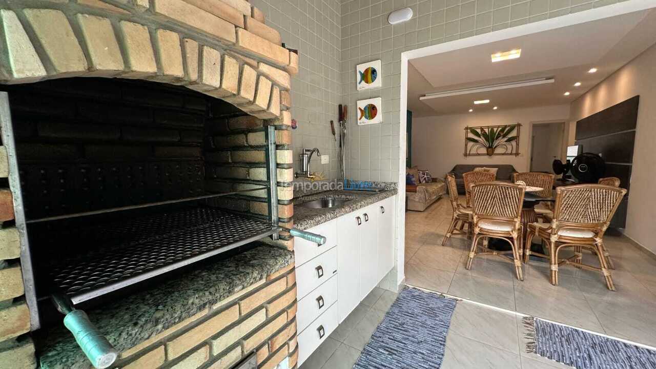 Apartamento para aluguel de temporada em Ubatuba (Praia Grande)