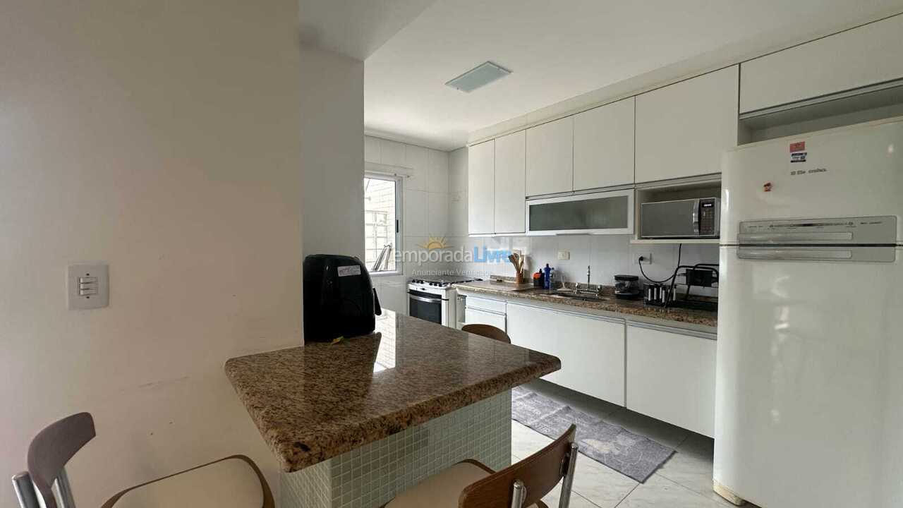 Apartamento para aluguel de temporada em Ubatuba (Praia Grande)