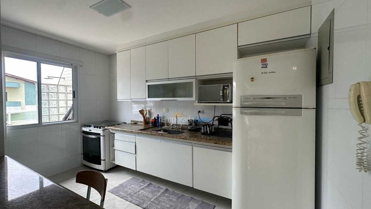 Apartamento para aluguel de temporada em Ubatuba (Praia Grande)