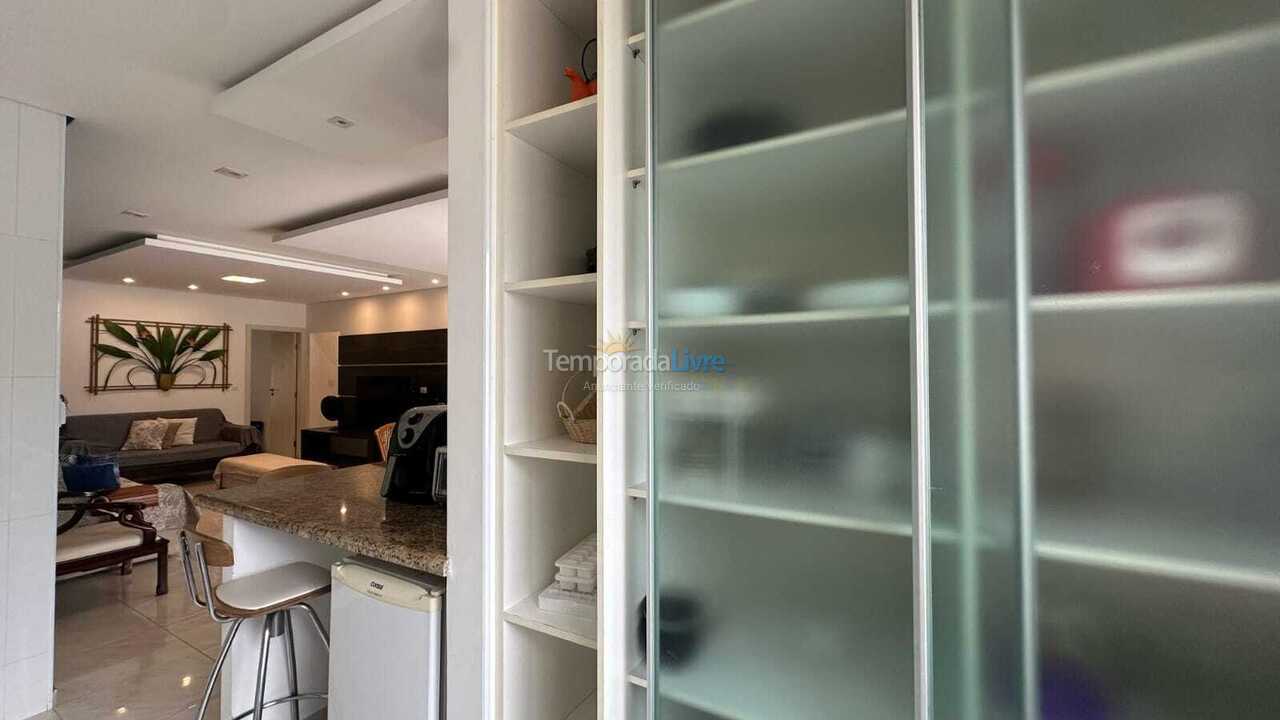 Apartamento para aluguel de temporada em Ubatuba (Praia Grande)