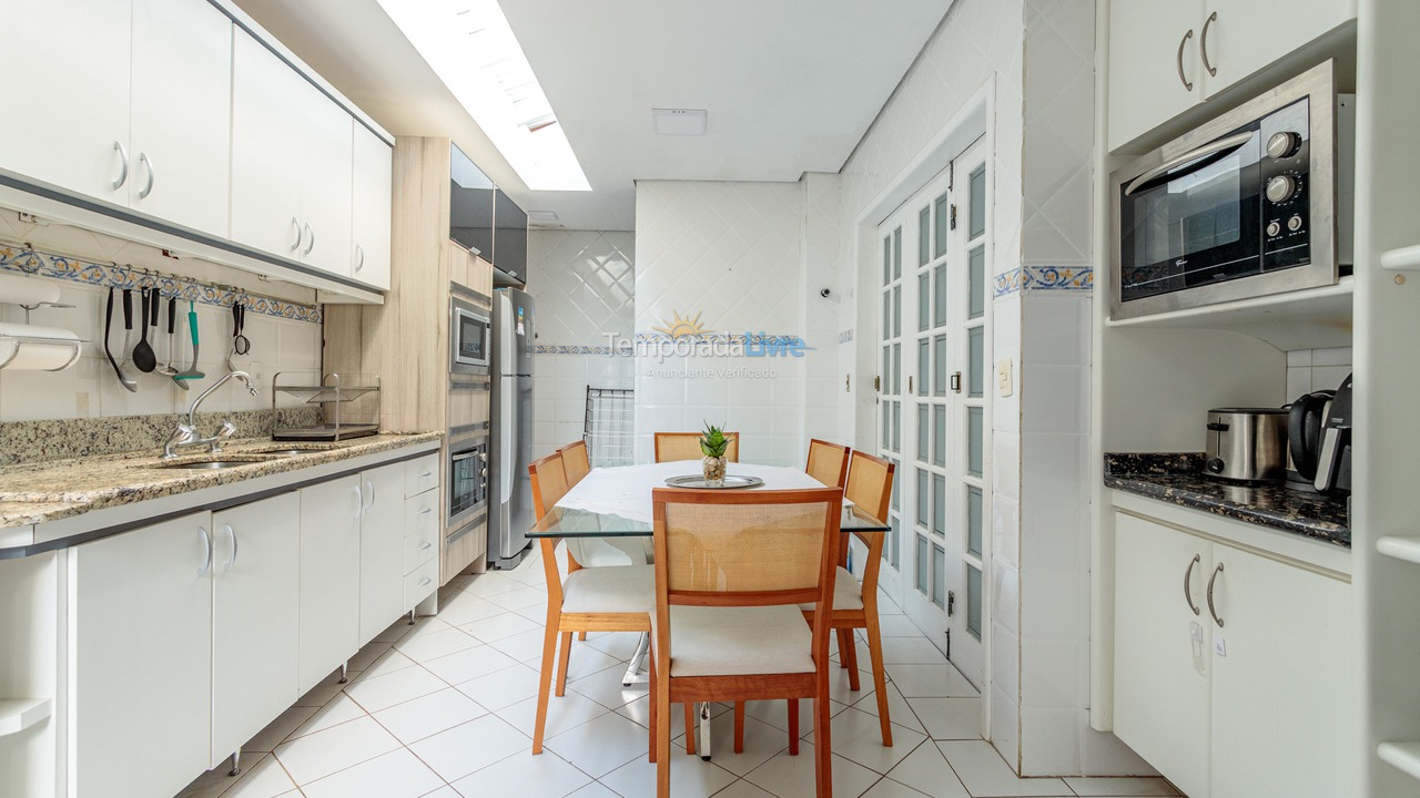 House for vacation rental in Florianopolis (Jurerê Internacional)