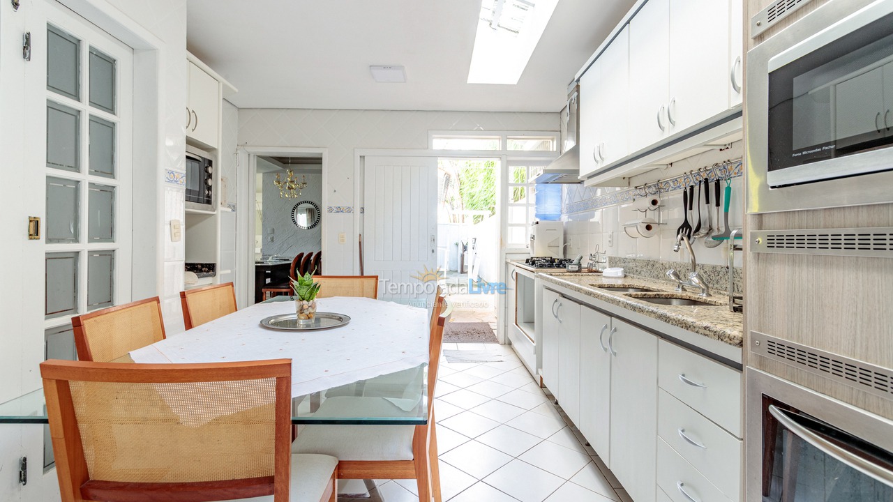 House for vacation rental in Florianopolis (Jurerê Internacional)