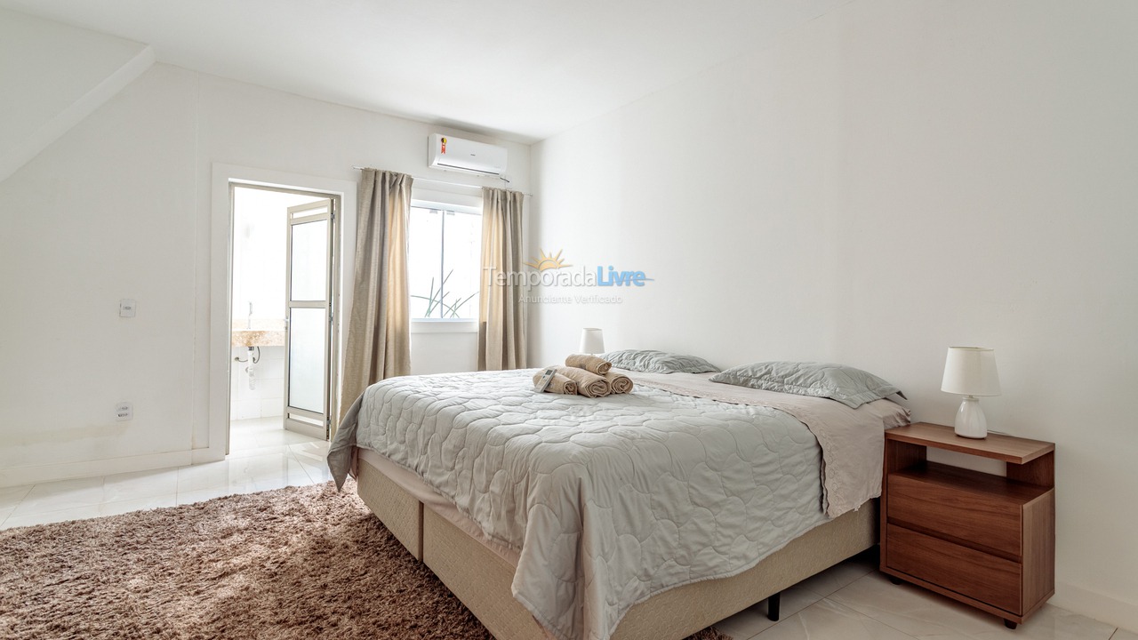 House for vacation rental in Florianopolis (Jurerê Internacional)