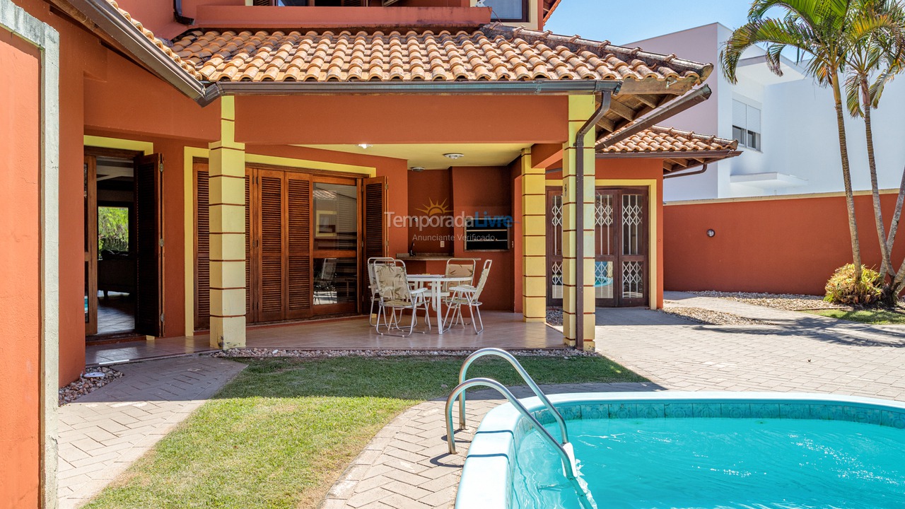 Casa para aluguel de temporada em Florianopolis (Jurerê Internacional)