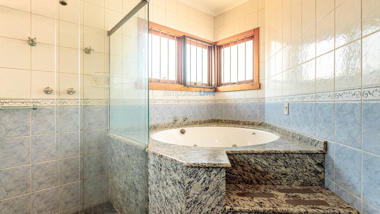 Casa para aluguel de temporada em Florianopolis (Jurerê Internacional)