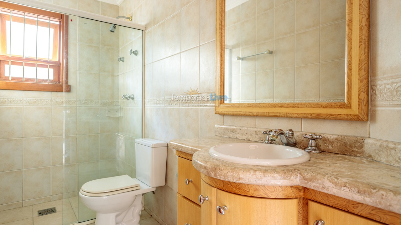 Casa para aluguel de temporada em Florianopolis (Jurerê Internacional)