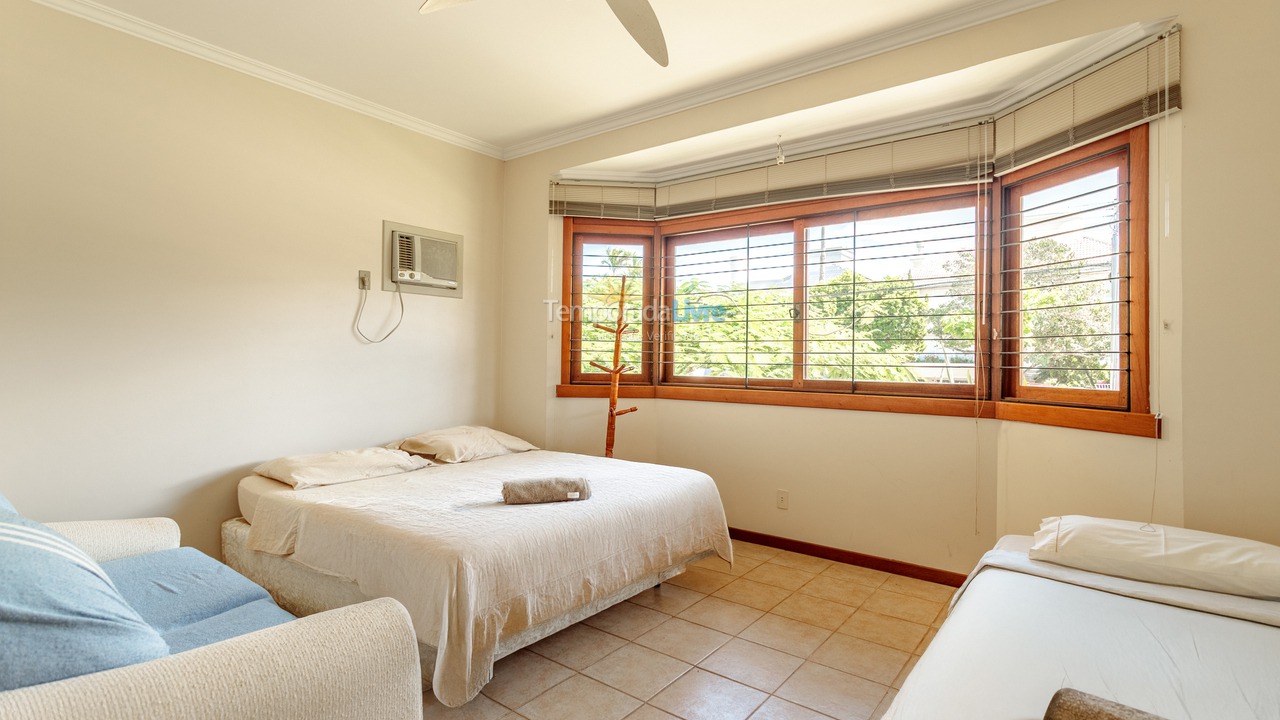 Casa para aluguel de temporada em Florianopolis (Jurerê Internacional)
