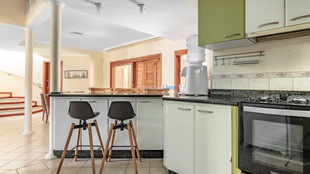 Casa para aluguel de temporada em Florianopolis (Jurerê Internacional)