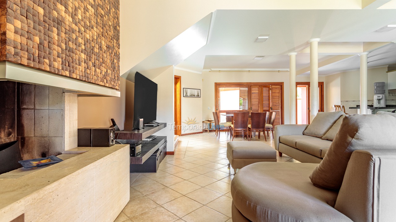 Casa para aluguel de temporada em Florianopolis (Jurerê Internacional)