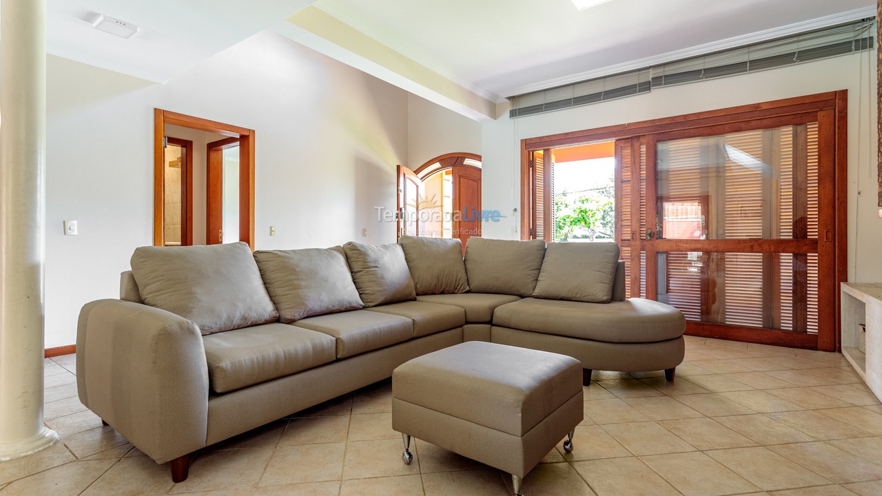 Casa para aluguel de temporada em Florianopolis (Jurerê Internacional)