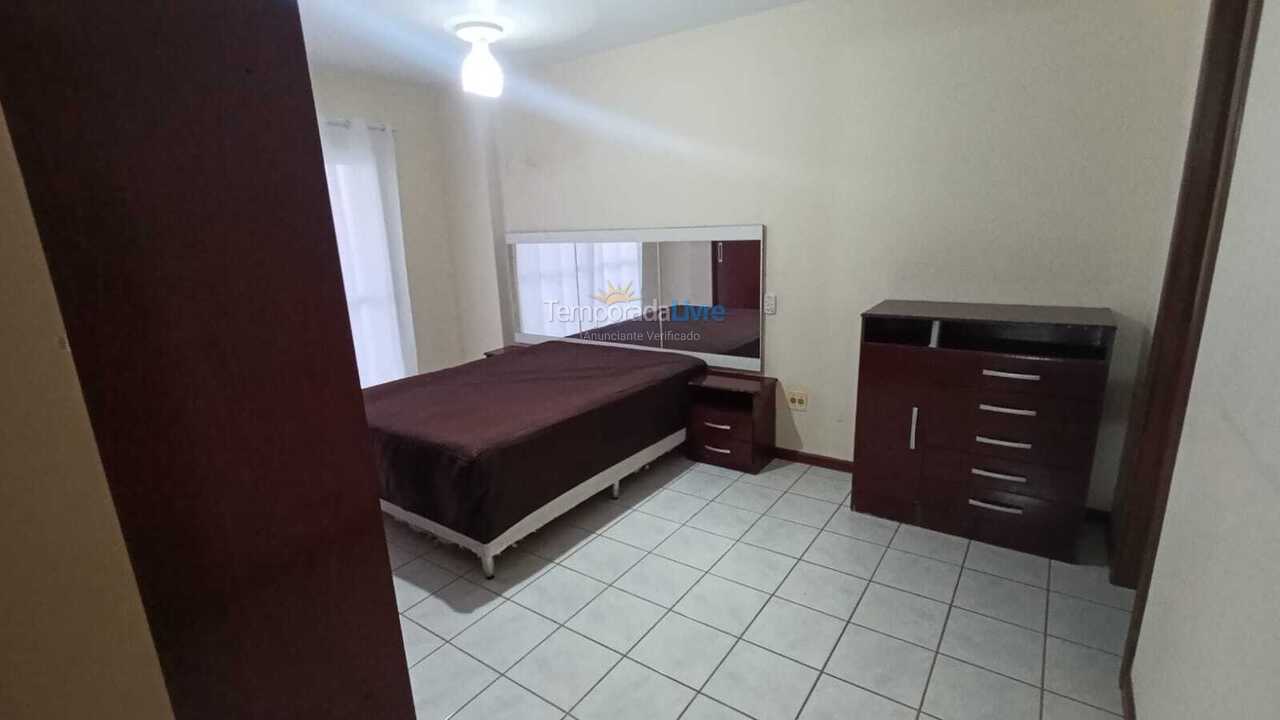 Apartamento para aluguel de temporada em Guarapari (Praia do Morro)
