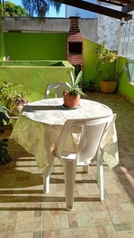 Casa de dois quartos há 12 minutos das melhores praias deCabo Frio.