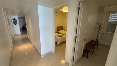 Apartamento de lujo con vistas al mar • Frente a la playa en Ipanema • 4 habitaciones