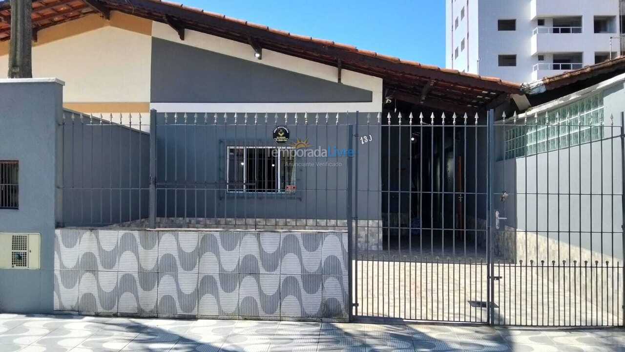 Casa para aluguel de temporada em Praia Grande (Praia do Caiçara)