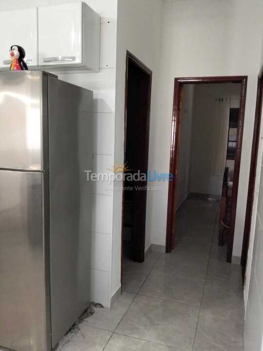 Casa para aluguel de temporada em Praia Grande (Praia do Caiçara)