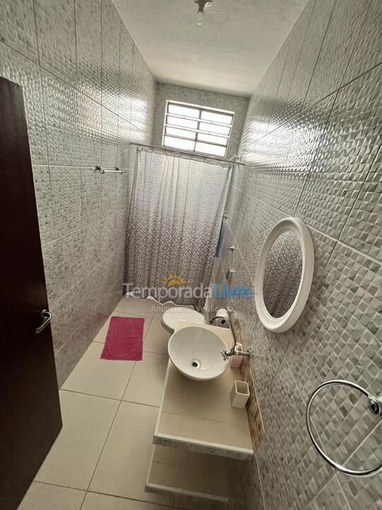 Casa para aluguel de temporada em Ubatuba (Centro)