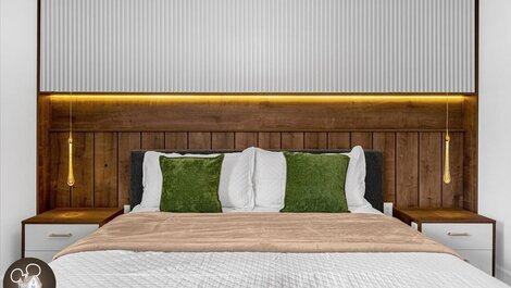 House with 9 bedrooms in Storey Lake