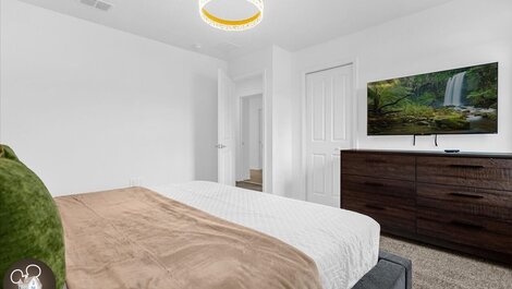 House with 9 bedrooms in Storey Lake