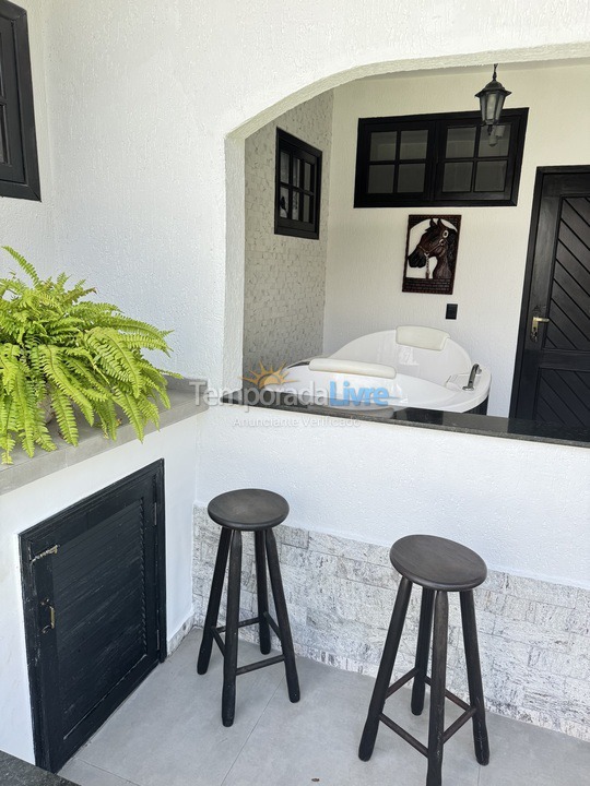 Casa para aluguel de temporada em Niterói (Piratininga)