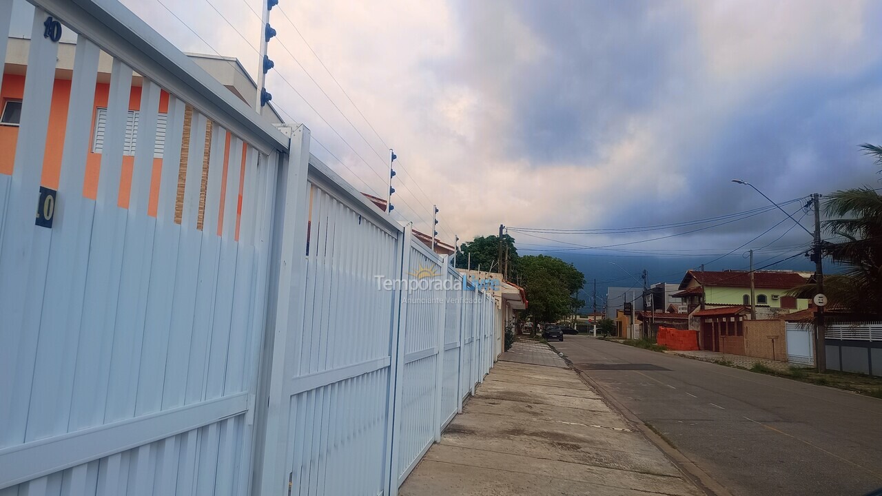 Apartment for vacation rental in Bertioga (Praia da Enseada)