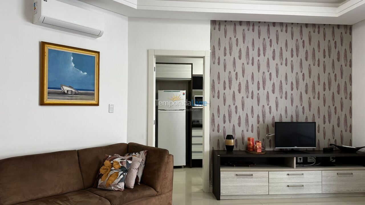 Apartamento para aluguel de temporada em Itapema (Meia Praia)