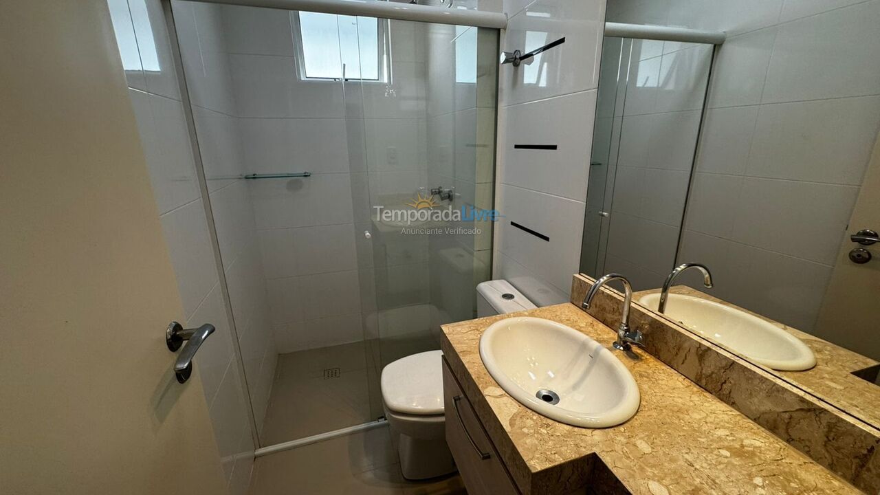 Apartamento para aluguel de temporada em Itapema (Meia Praia)