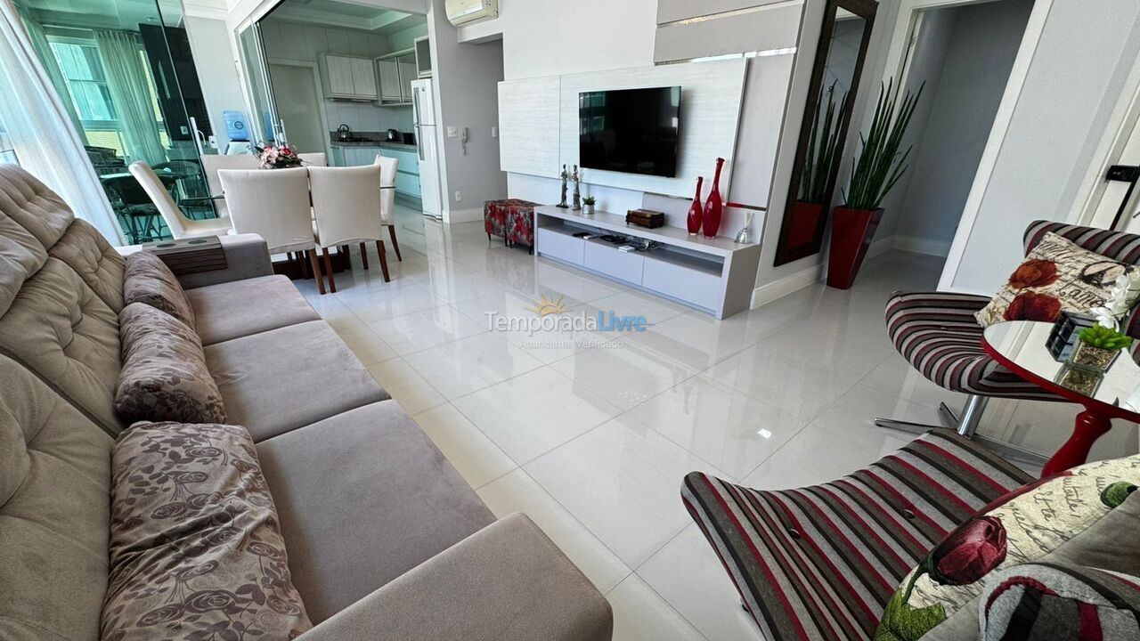 Apartamento para aluguel de temporada em Itapema (Meia Praia)