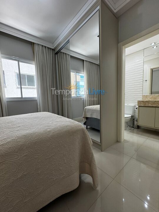 Apartamento para aluguel de temporada em Itapema (Meia Praia)