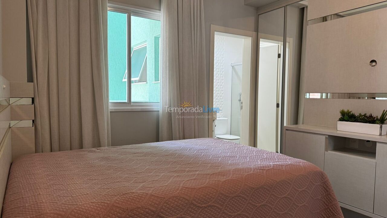 Apartamento para aluguel de temporada em Itapema (Meia Praia)