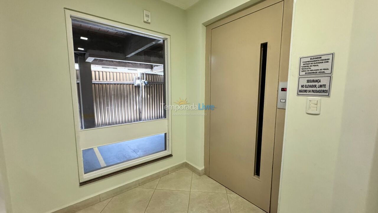 Apartment for vacation rental in Itapema (Meia Praia)